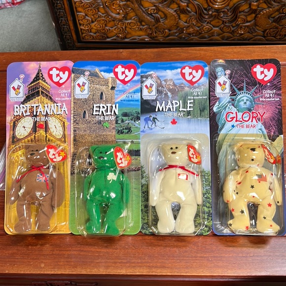 Collectible Beanie Babies McDonald International Bears